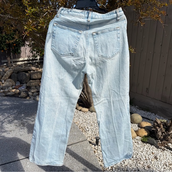 Abercrombie & Fitch Light Wash Flare Jeans - Picture 6 of 8
